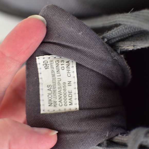 Polo by Ralph Lauren Gray Sneaker - Picture 8 of 16